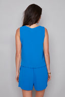 breeze back view