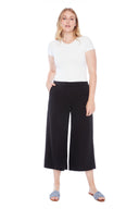 Roxanne black Vegan Silk Crop Pant – Front View
