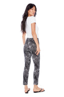 Gwyneth Black & White Hibiscus Print Techno Ankle Pant – Back View